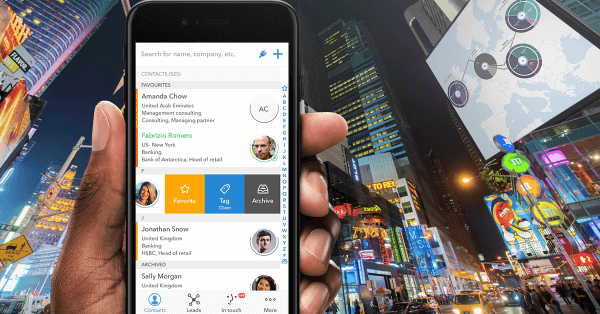 Covve app in lighted city